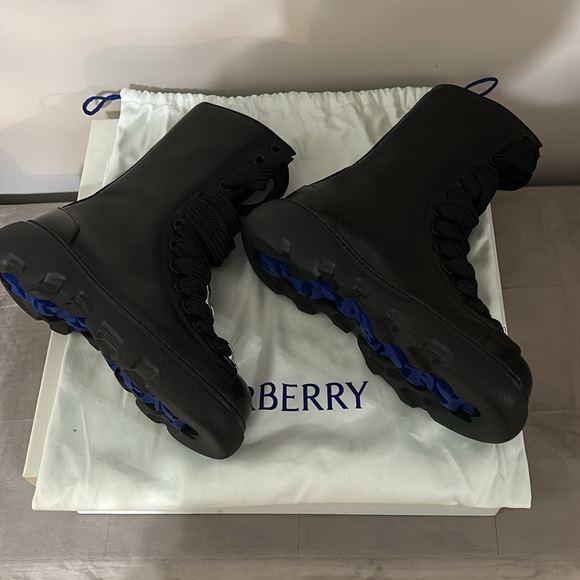 BURBERRY Ranger Leather Lace-up Boots - Picture 2 of 5